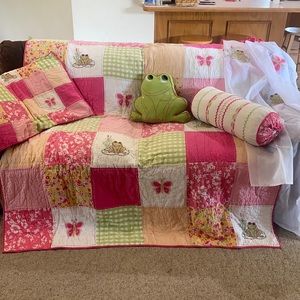 Girls pink and green bed set